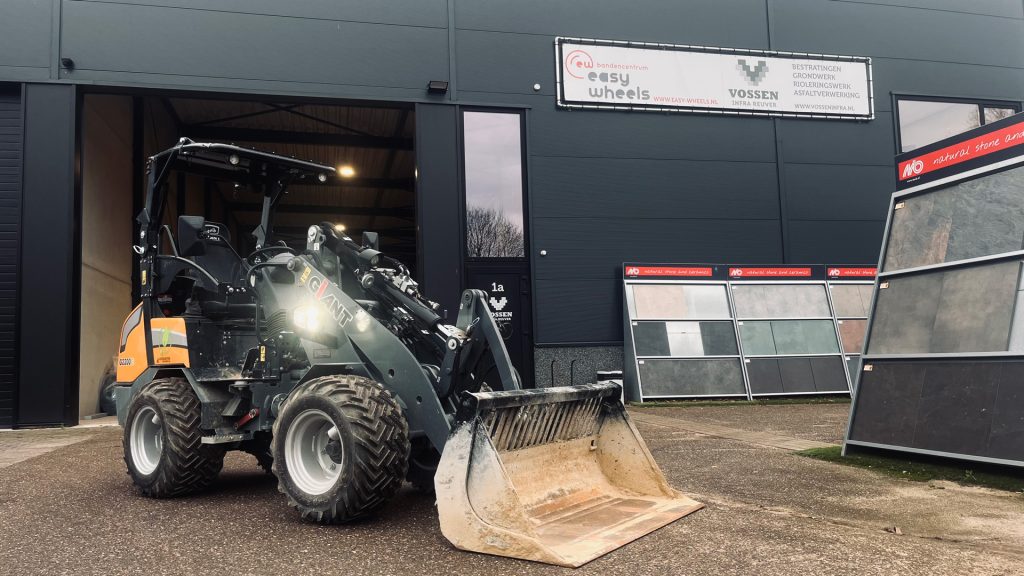 Knikmops besturen als onderdeel van vacature